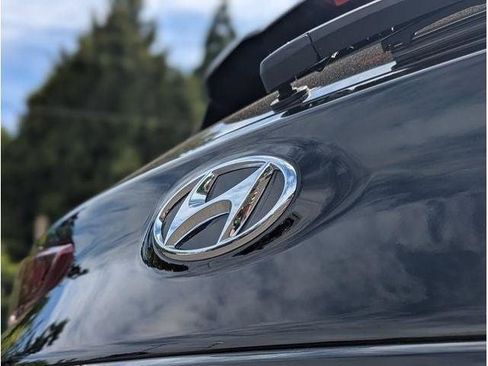 Used 2022 Hyundai Kona SEL AWD/4WD image 60