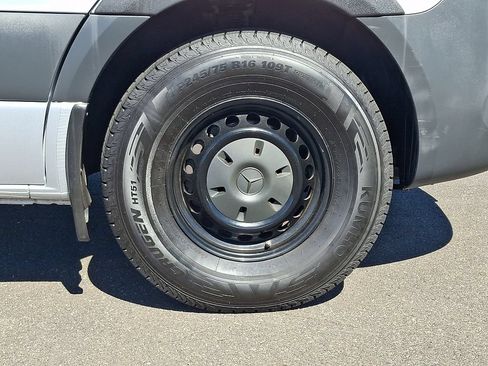 Used 2021 Mercedes-Benz Sprinter 2500 w/ Driver Convenience Package image 9