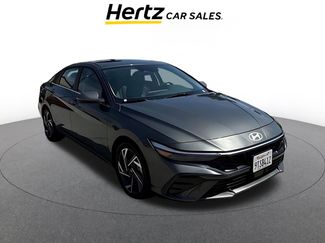 Used 2025 Hyundai Elantra Limited video 1