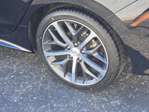Used 2024 Honda Civic Touring image 15