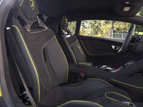 Used 2024 Lamborghini Huracan Sterrato AWD/4WD image 16