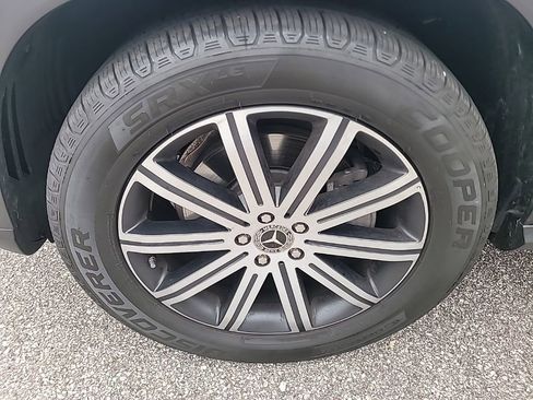 Used 2025 Mercedes-Benz GLE 350 4MATIC image 4