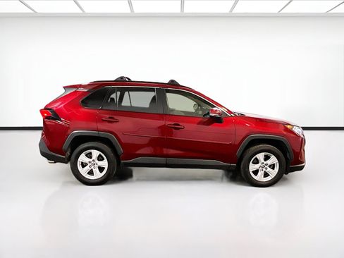 Used 2019 Toyota RAV4 XLE image 24