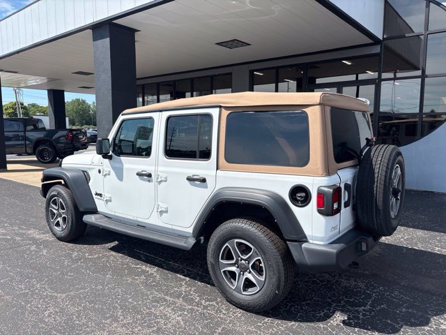 Used 2022 Jeep Wrangler Unlimited Sport AWD/4WD image 5