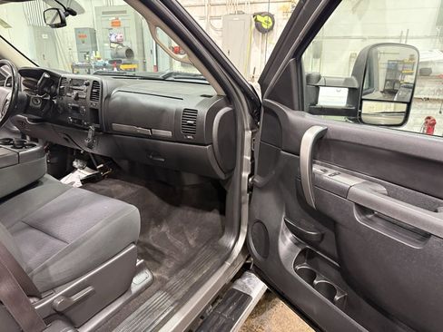 Used 2012 GMC Sierra 2500 SLE w/ HD SLE Premium Package image 16