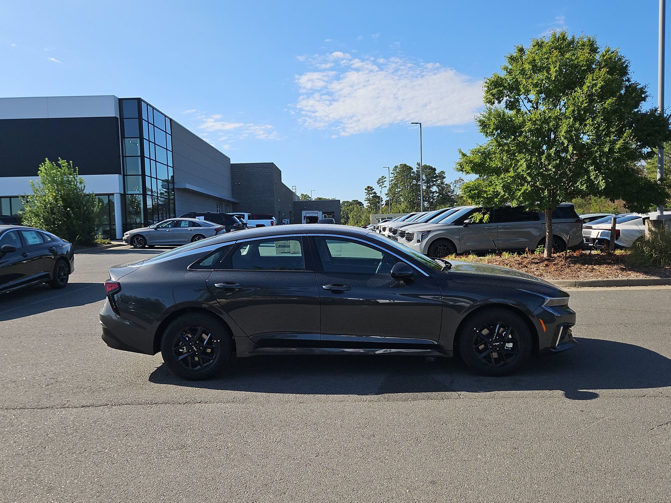 New 2026 Kia K5 LXS FWD image 8