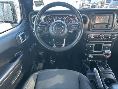 Used 2018 Jeep Wrangler Unlimited Sport image 15