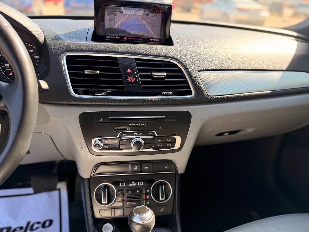 Used 2018 Audi Q3 2.0T Premium w/ Convenience Package FWD image 23