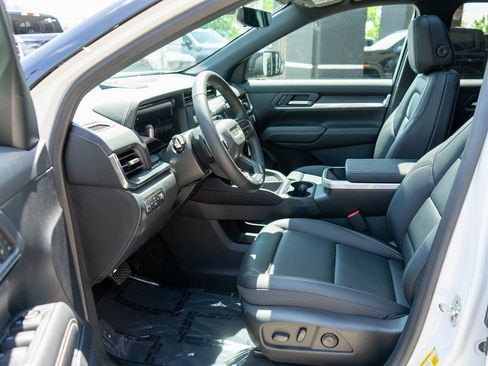 New 2026 GMC Terrain Elevation w/ Elevation Premium Package AWD/4WD image 11