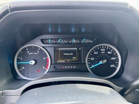 Used 2022 Ford F350 XLT w/ XLT Premium Package image 13