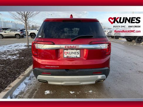 Used 2023 GMC Acadia SLE image 7