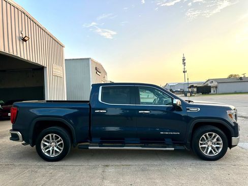 Used 2020 GMC Sierra 1500 SLT RWD image 8