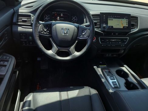 Used 2024 Honda Passport TrailSport image 13