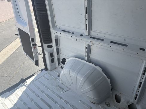 Used 2025 RAM ProMaster 2500 w/ Convenience Group FWD image 16