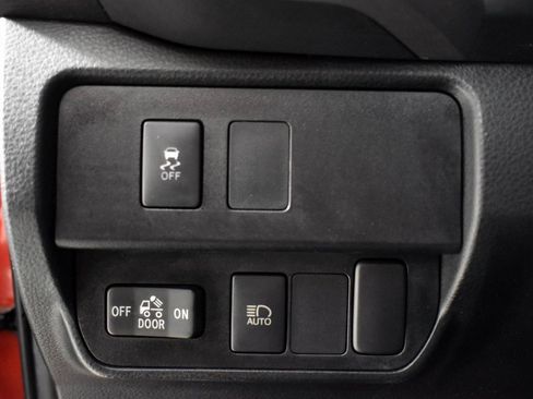 Used 2022 Toyota Tacoma SR5 image 12