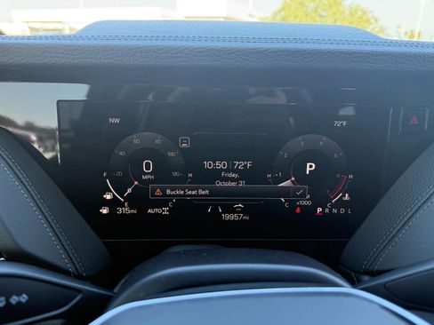 Used 2025 GMC Yukon Denali image 28