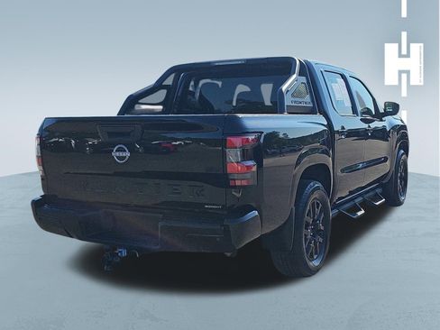 Used 2023 Nissan Frontier SV w/ Midnight Edition Package RWD image 4