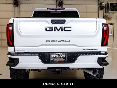 Used 2025 GMC Sierra 2500 Denali Ultimate AWD/4WD image 8