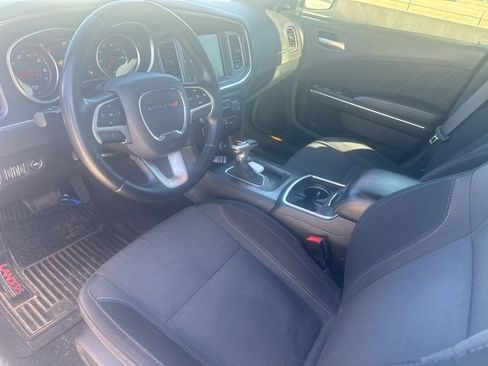 Used 2016 Dodge Charger SXT w/ Navigation & Travel Group image 10