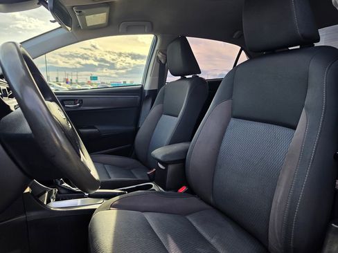 Used 2018 Toyota Corolla LE FWD image 10
