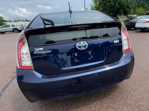 Used 2014 Toyota Prius Four FWD image 3