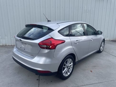 Used 2016 Ford Focus SE image 3