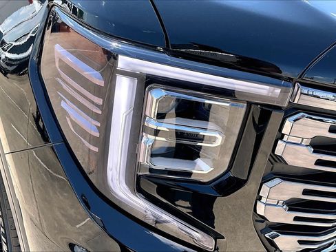 Used 2018 GMC Sierra 1500 SLT w/ Enhanced Driver Alert Package RWD image 28