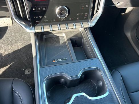 New 2026 GMC Acadia Elevation w/ Elevation Premium Package image 11