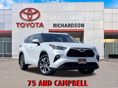 Used 2024 Toyota Highlander XLE