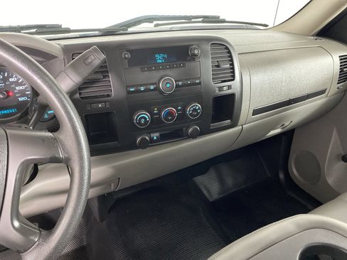 Used 2010 Chevrolet Silverado 1500 W/T w/ LS Package image 17