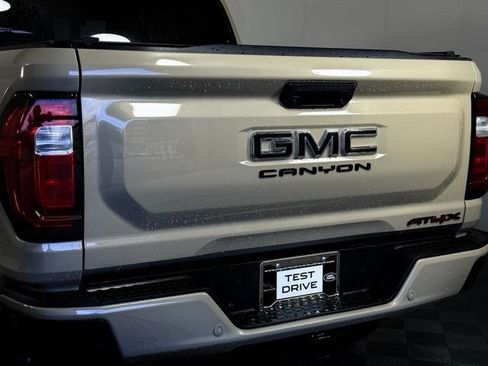 Used 2024 GMC Canyon AT4X AWD/4WD image 17