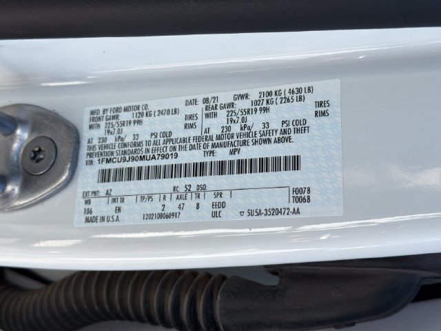 Used 2021 Ford Escape Titanium AWD/4WD image 30