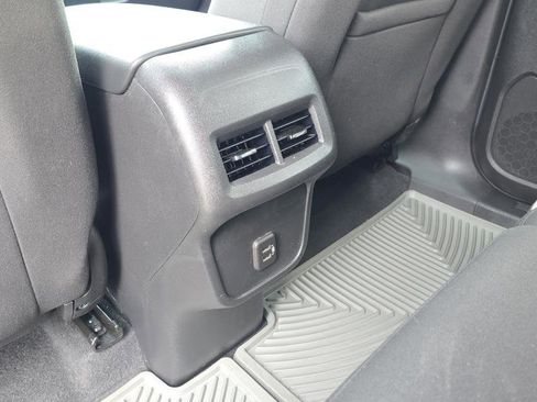 Used 2023 Chevrolet Equinox LS w/ LS Convenience Package image 15