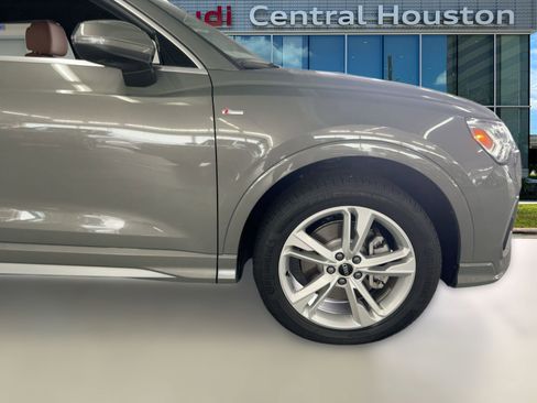 Used 2024 Audi Q3 2.0T Premium Plus image 12