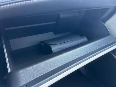 Used 2020 Buick Enclave Essence FWD image 30