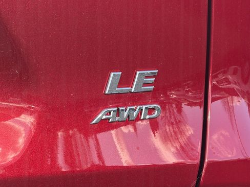 New 2025 Toyota RAV4 LE image 7