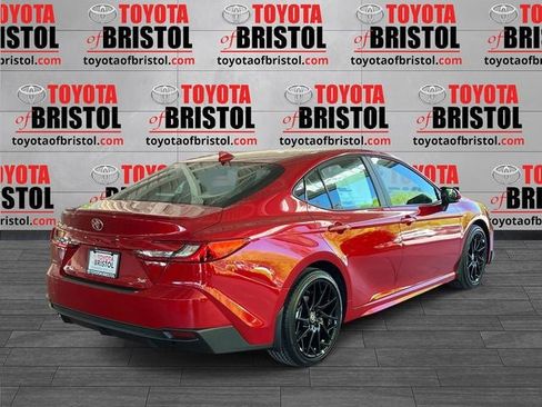 New 2026 Toyota Camry SE FWD image 3