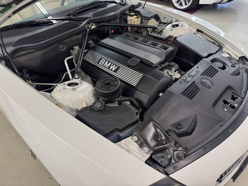 Used 2004 BMW Z4 2.5i image 19