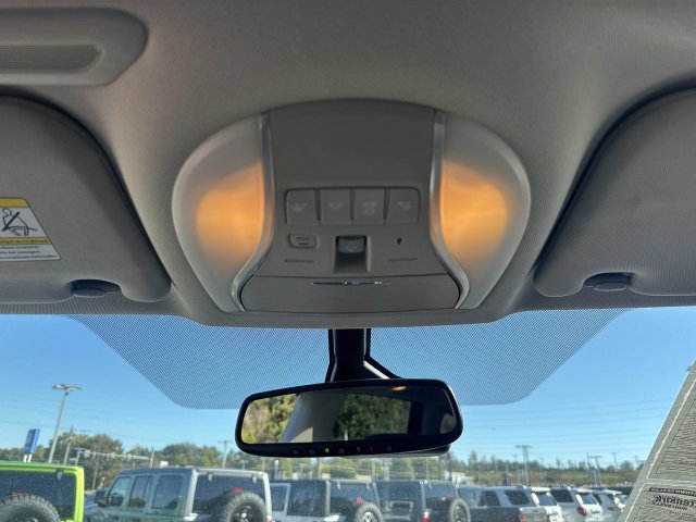 Used 2020 INFINITI QX60 Luxe w/ Essential Package FWD image 24