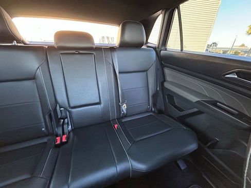 Used 2023 Volkswagen Atlas Cross Sport SEL image 16