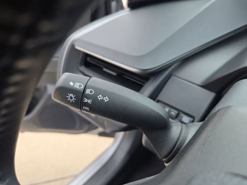Used 2024 Toyota Prius LE FWD image 24
