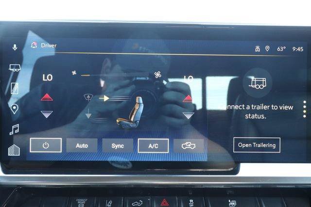 Used 2025 Chevrolet Silverado 2500 LT w/ Leather Package AWD/4WD image 43