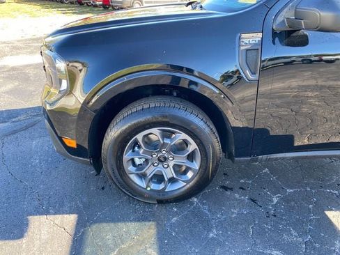 New 2025 Ford Maverick XLT image 17