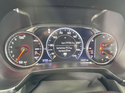 Used 2023 Chevrolet Blazer Premier image 16