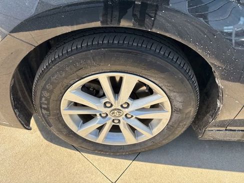 Used 2025 Toyota Camry LE image 11