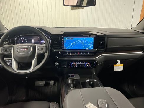New 2026 GMC Sierra 1500 SLT w/ SLT Premium Plus Package AWD/4WD image 17