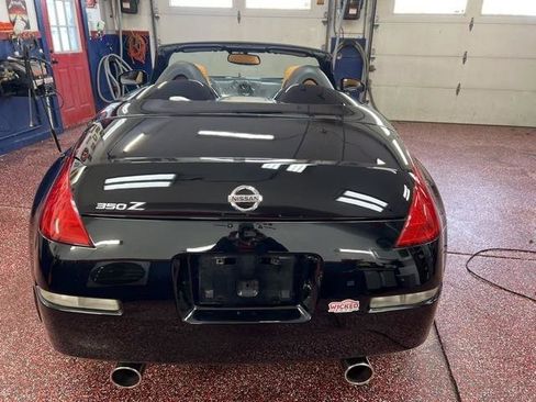 Used 2004 Nissan 350Z Touring image 5