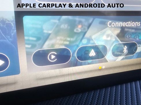 Used 2025 Nissan Kicks SR w/ Illumination Package image 14