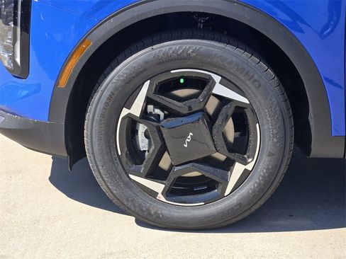 New 2026 Kia Sportage EX w/ EX Panorama Roof Package image 9