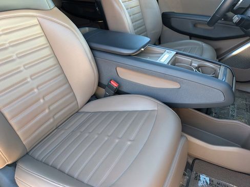 Certified 2024 Kia EV9 Land image 24